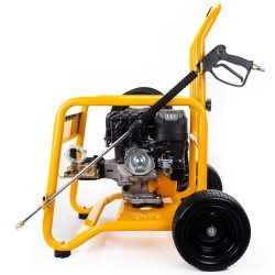 Myjka ciśnieniowa spalinowa JCB  pompa  Annovi Reverberi Triplex AR  4000psi / 276 bar (JCB-PW15040PP24)