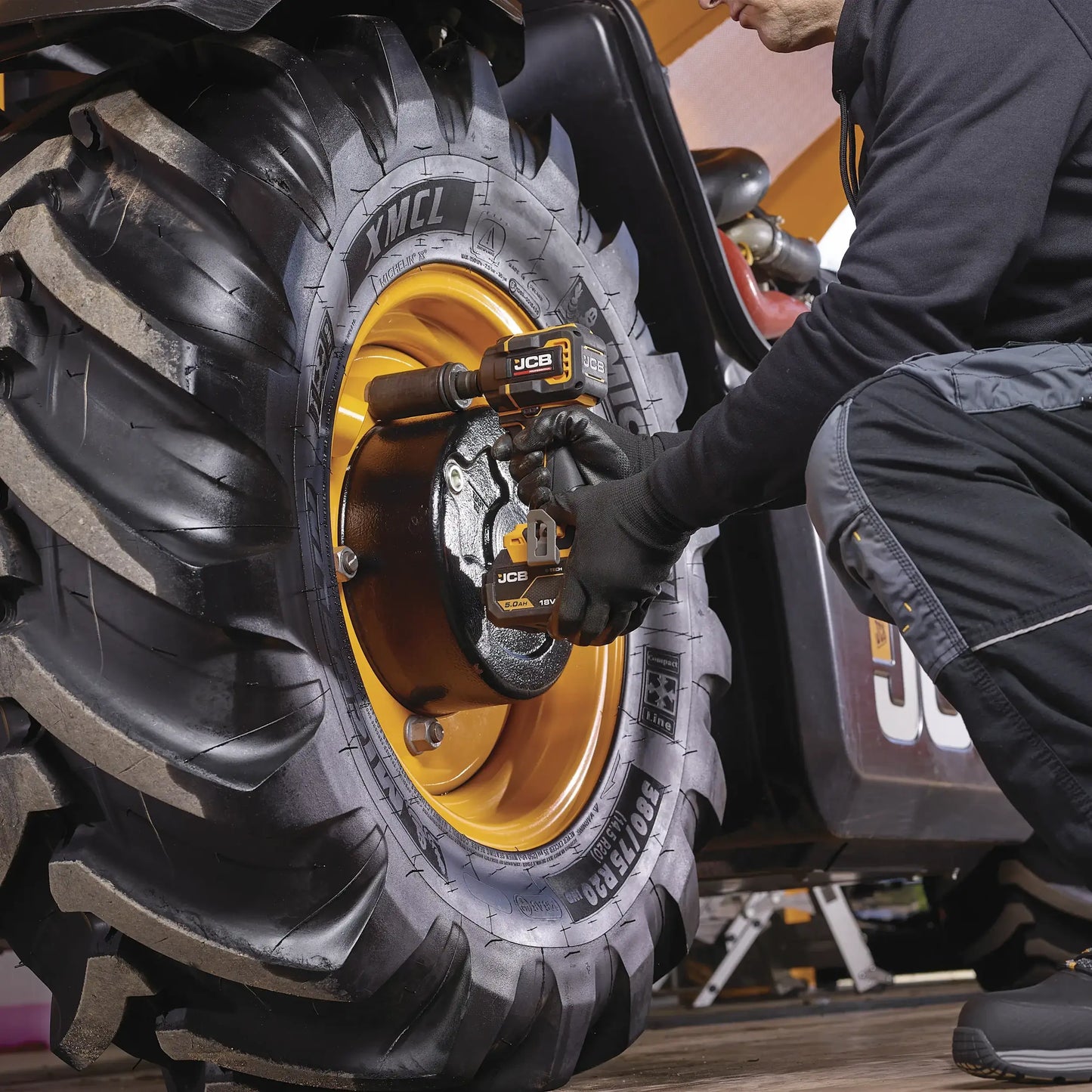 JCB Professional 18V Klucz Udarowy 1/2" 400 Nm (maks. 620 Nm)