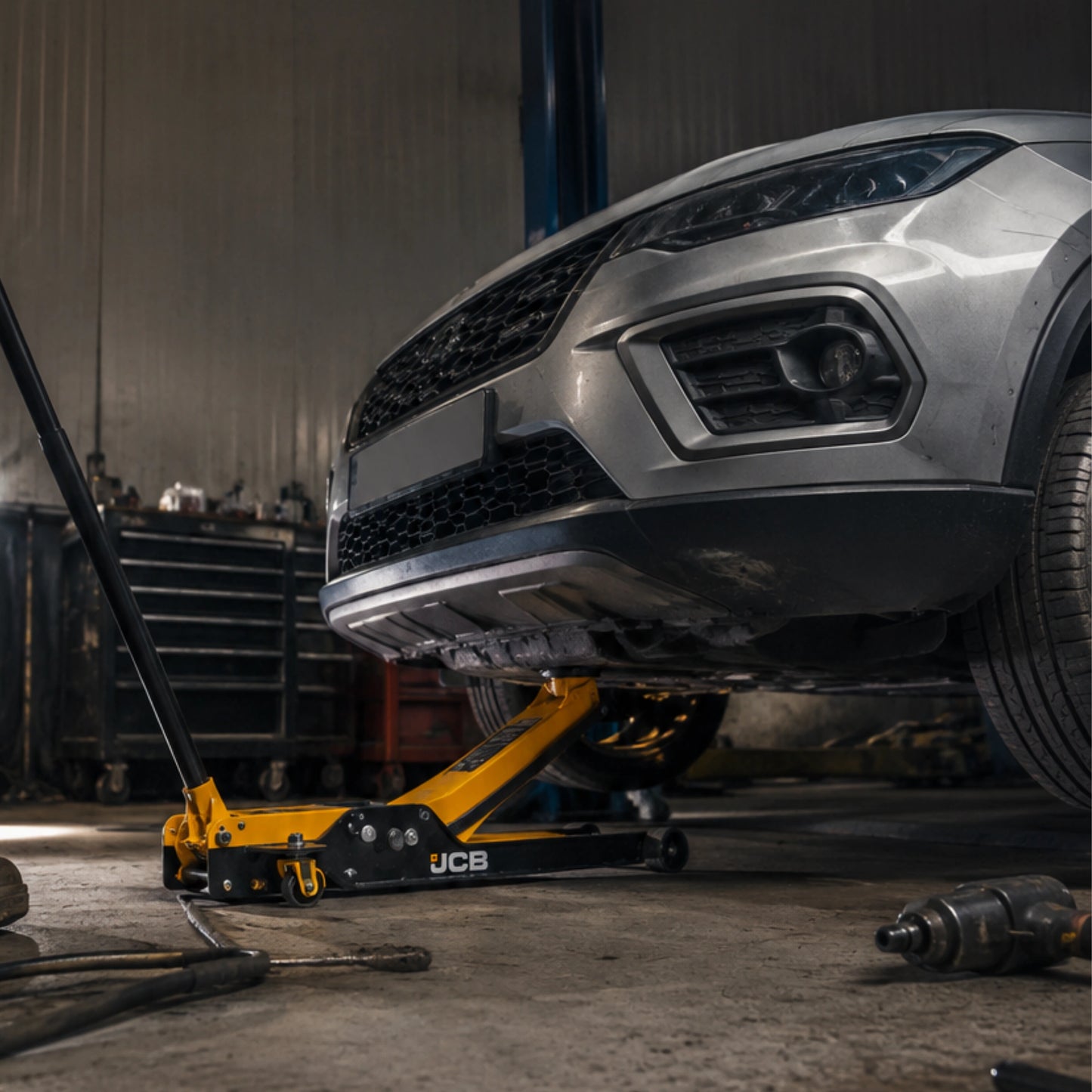 JCB Podnośnik Hydrauliczny 1,5t Długi Niskoprofilowy Dwutłoczkowy