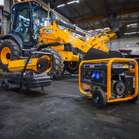 Infografika nagrzewnicy JCB SH215DP24 63KW z tekstem Nagrzewnica Powietrza JCB 63KW i ikonami: ochrona przed przegrzaniem, mobilna konstrukcja, termostat z regulacją, długa praca 9h