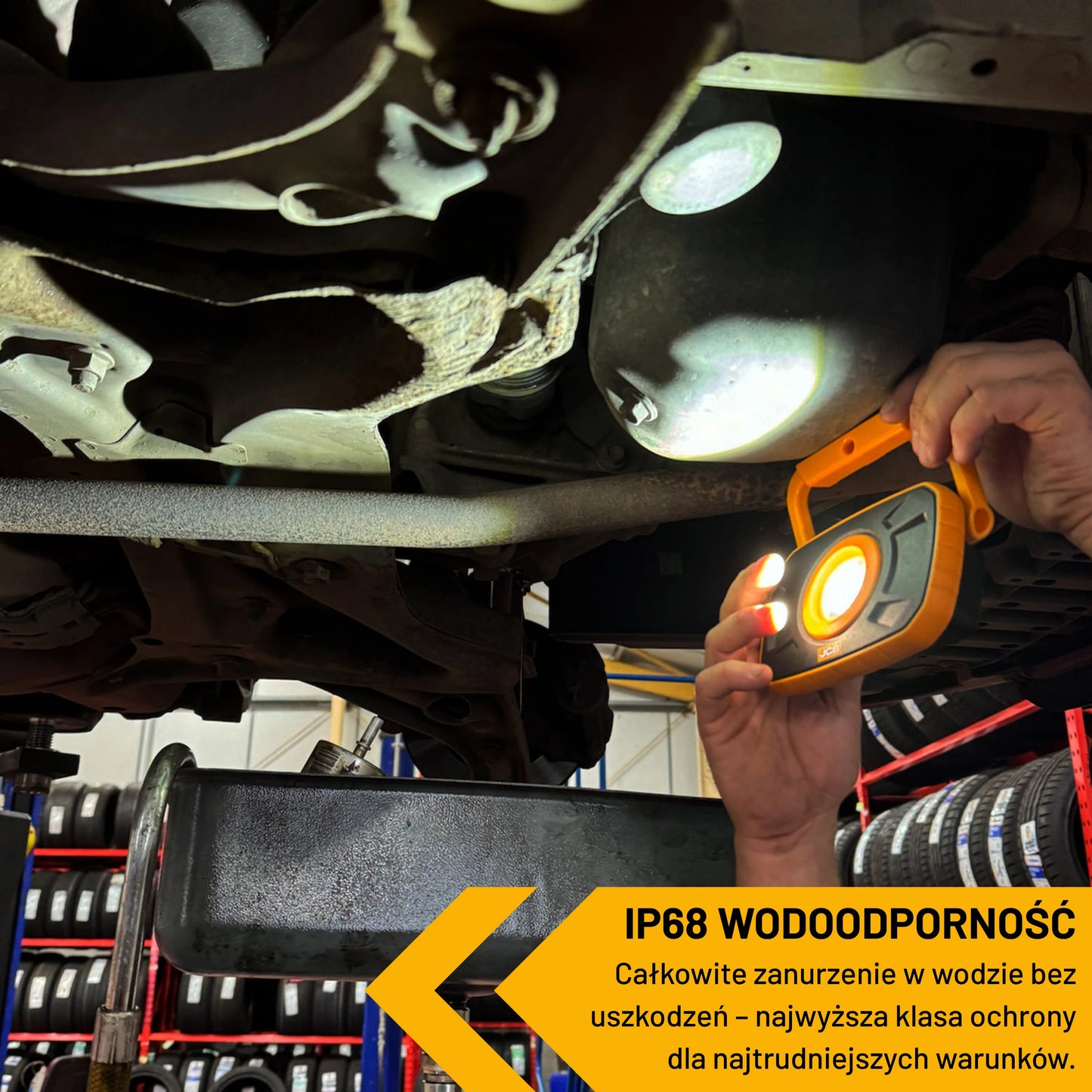 Latarka poszukiwawcza JCB 1500 lm – latarka robocza led, widok produktu