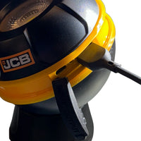 Lampa robocza LED JCB Globe – mocowanie magnetyczne do metalu warsztat i budowa