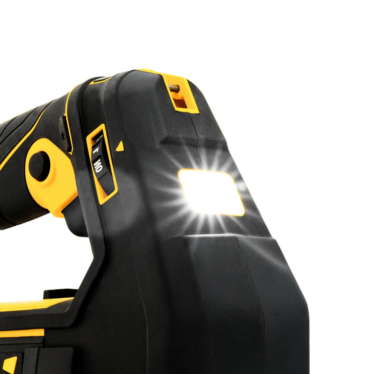Zbliżenie na włączone światło LED smarownicy akumulatorowej JCB 18PGG-zestaw-1 zamontowane na korpusie