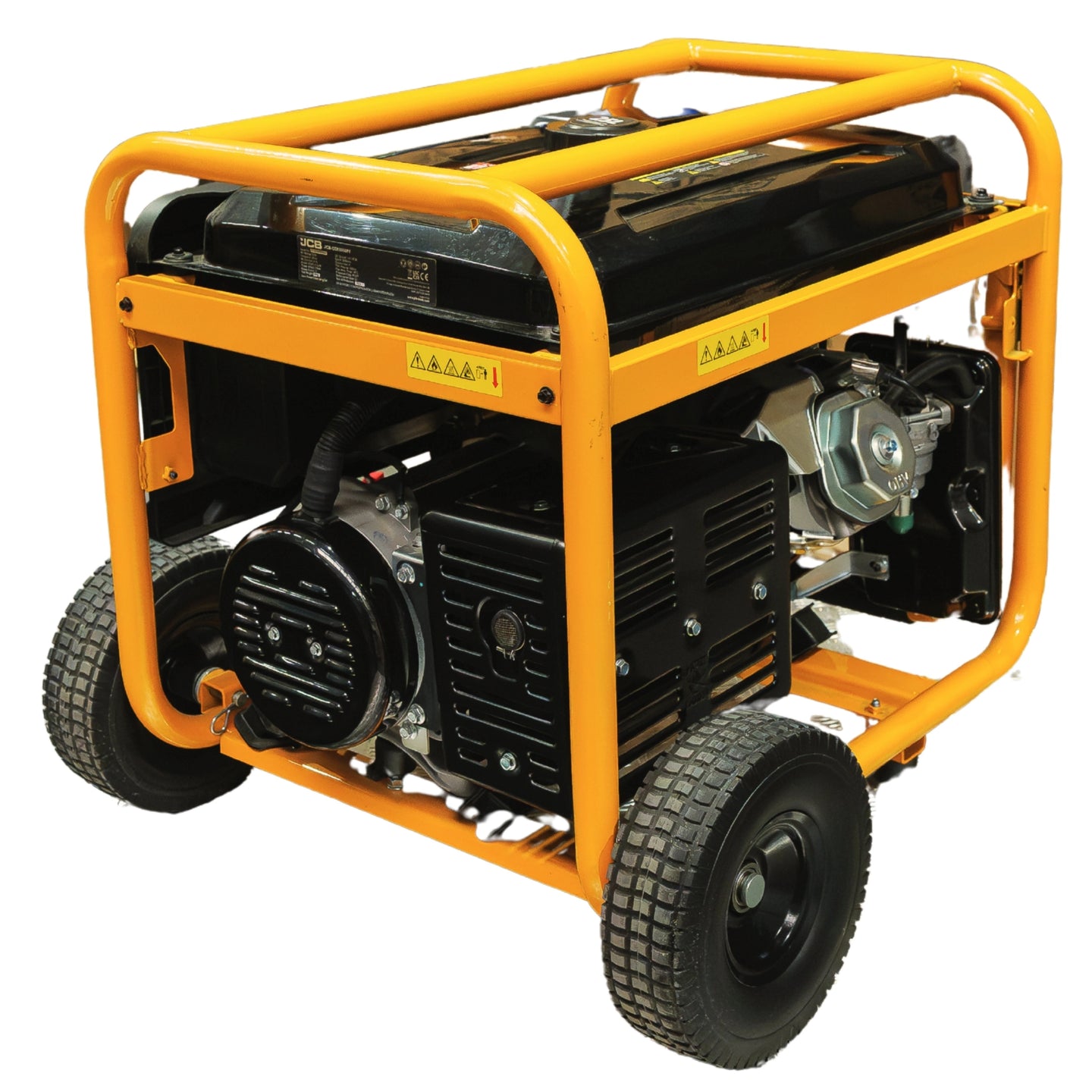 Generator prądu JCB GDE8000PE 7.9 kW widok od tyłu z silnikiem rozrusznikiem ręcznym i zbiornikiem paliwa 25L